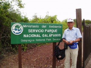 2003'1108サンタクルズ島　グラビトンシステム　ガラパゴス諸島固有動植物保護プロジェクト　 002    